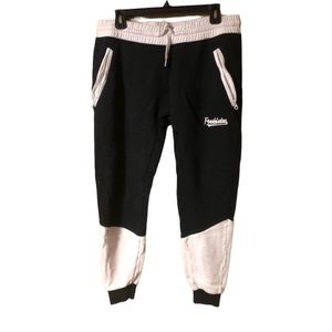 Freshletes Contrast Joggers Black White Baseball Fits Like a Large